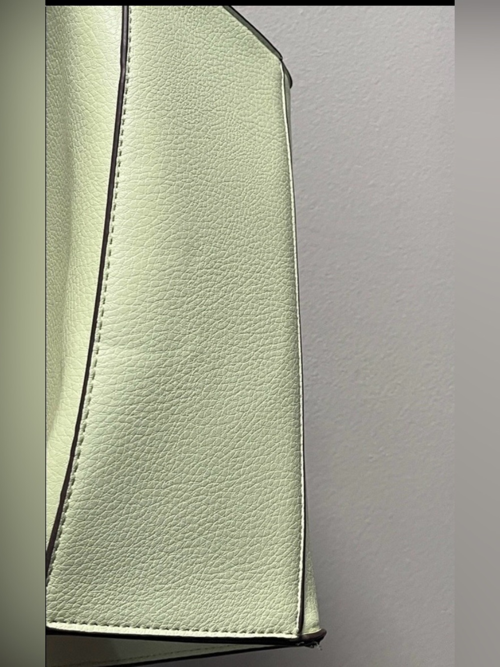 Anne Klein pastel green pebbled faux leather crossbody/purse tote - Picture 5 of 15